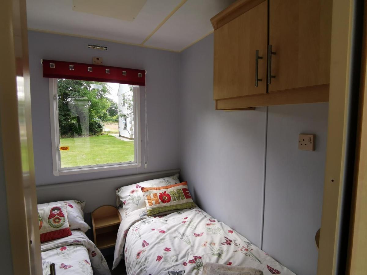 Rosebud Flower Farm Caravan Stay Countryside And Coast Penzance Bagian luar foto